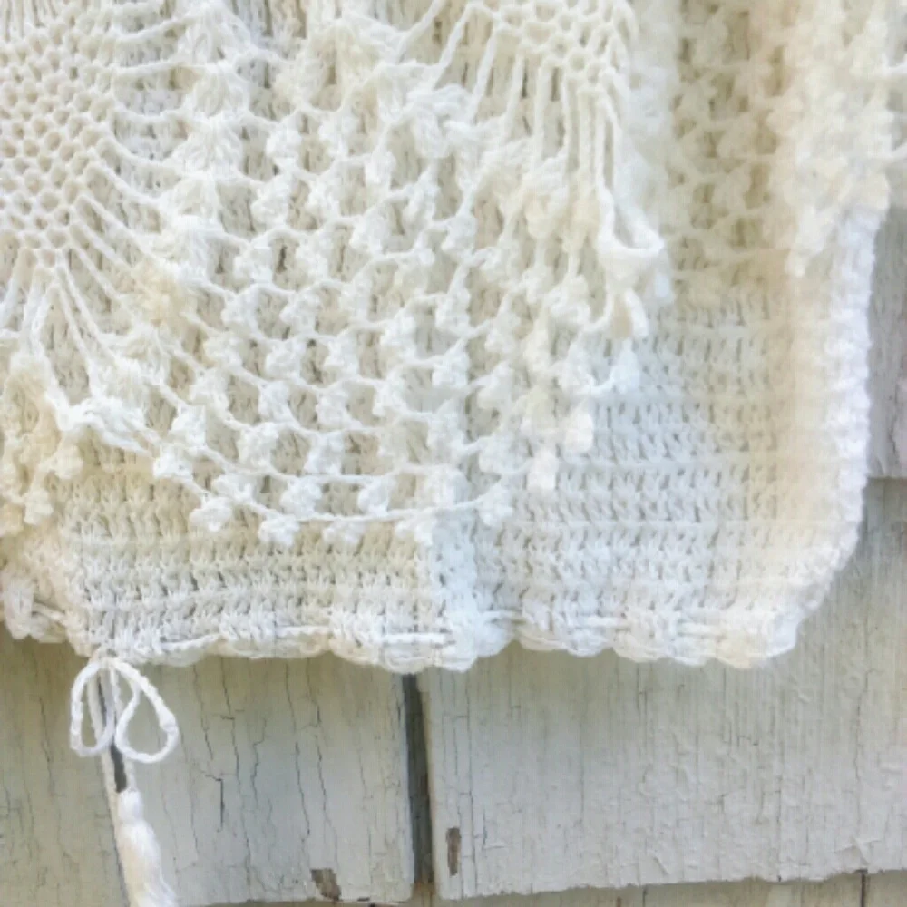 Vintage White Crochet Sweater - Picture 4 of 4